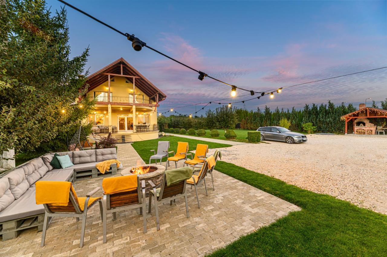 Orchard Villa Braşov Extérieur photo