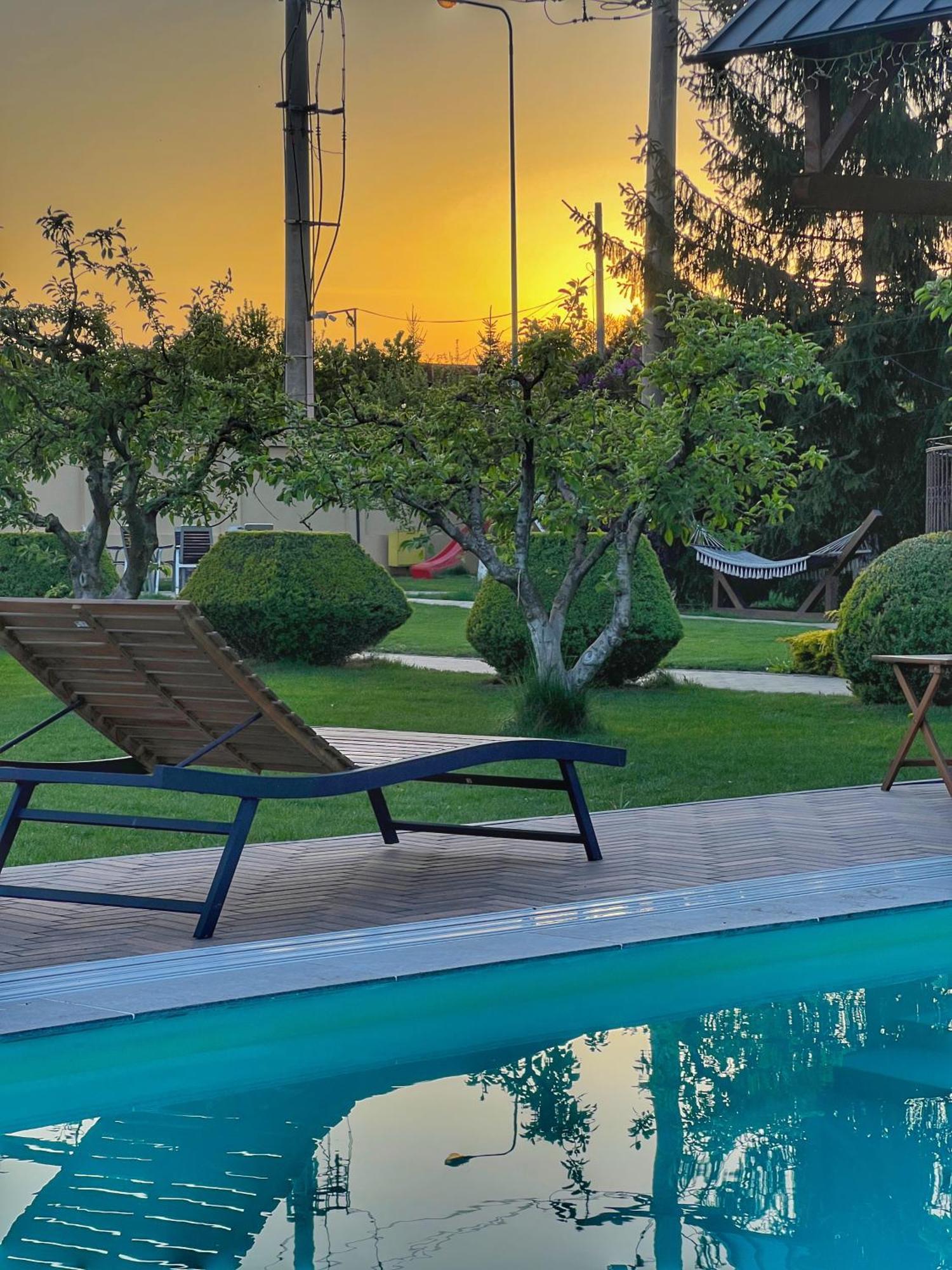 Orchard Villa Braşov Extérieur photo